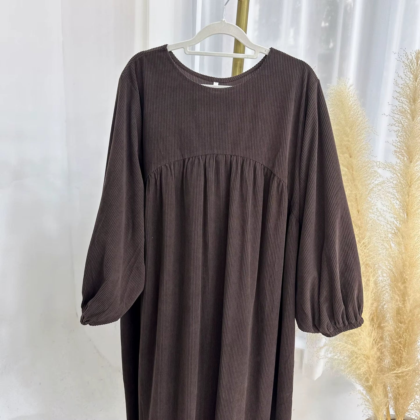 Winter Corduroy Abaya Dubai – Luxury Modest Dress, Elegant Muslim Kaftan for Women, Plus Size Arab Fashion.